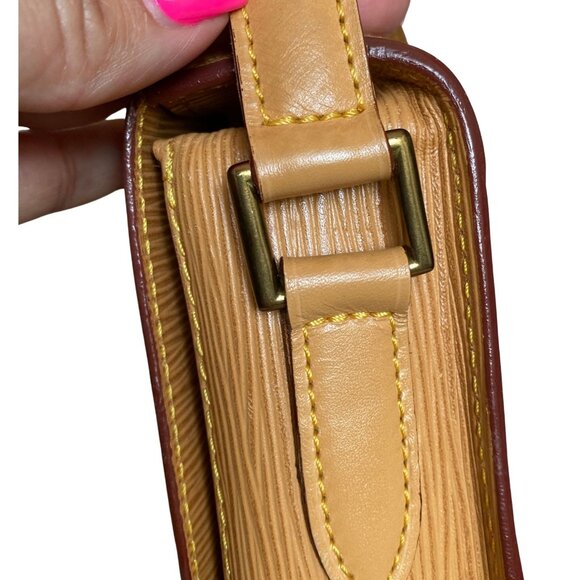Louis Vuitton Saint Cloud GM Epi Kenyan Fawn Crossbody Saddle Bag LV - Picture 4 of 16